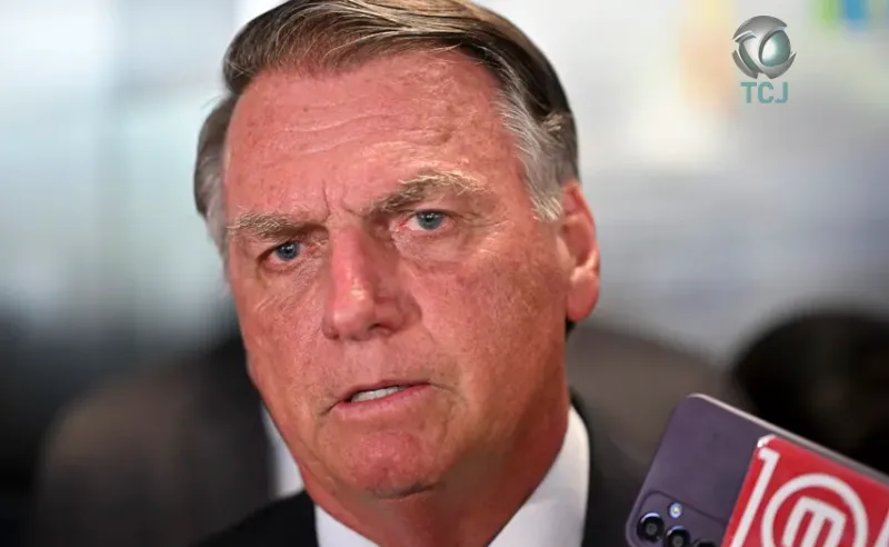 Bolsonaro dará depoimento em ação contra seu filho '03' no STF
