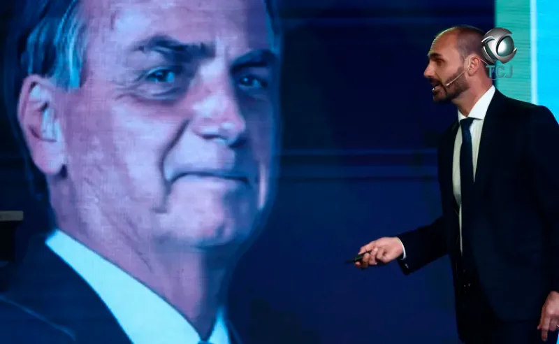 PGR denuncia Eduardo Bolsonaro e Paulo Figueiredo por coação contra ministros do STF