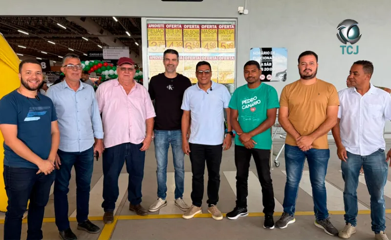Pedro Canário Inaugura Hiper Casagrande e Celebra Novo Ciclo Econômico Pedro Canário Inaugura Hiper Casagrande e Celebra Novo Ciclo Econômico