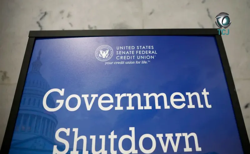 Crise Social no Coração do Capitalismo: EUA Paralisam Serviços Federais por Falta de Acordo Orçamentário Crise Social no Coração do Capitalismo: EUA Paralisam Serviços Federais por Falta de Acordo Orçamentário