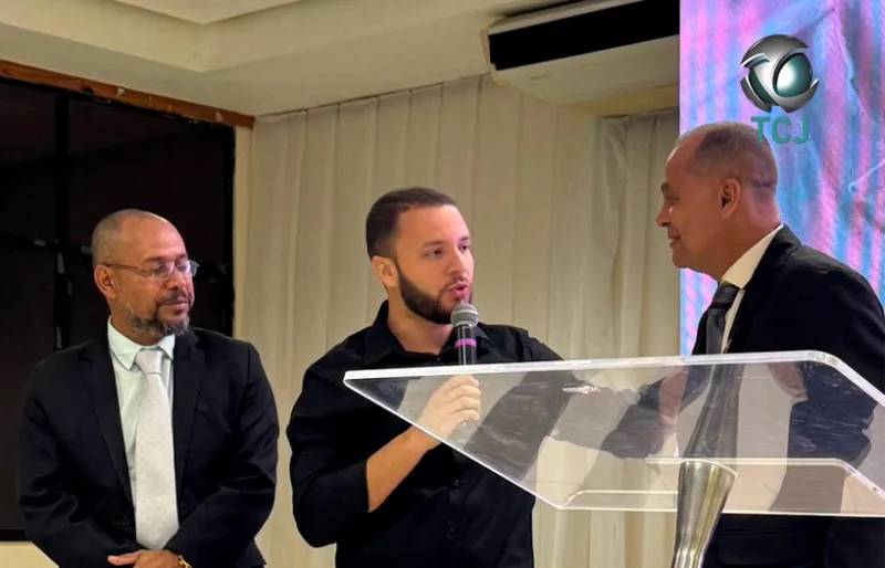 Nova diretoria da ASPAEPEC toma posse durante culto de gratidão em Pedro Canário Nova diretoria da ASPAEPEC toma posse durante culto de gratidão em Pedro Canário