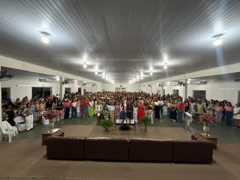 Secretária do Governo intensifica agendas e coordena investimentos em todas as regiões do ES Secretária do Governo intensifica agendas e coordena investimentos em todas as regiões do ES