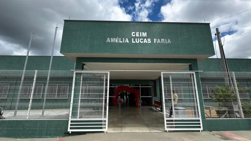 Prefeito Kleilson Rezende inaugura CEIM Amélia Lucas Faria em Cristal do Norte
