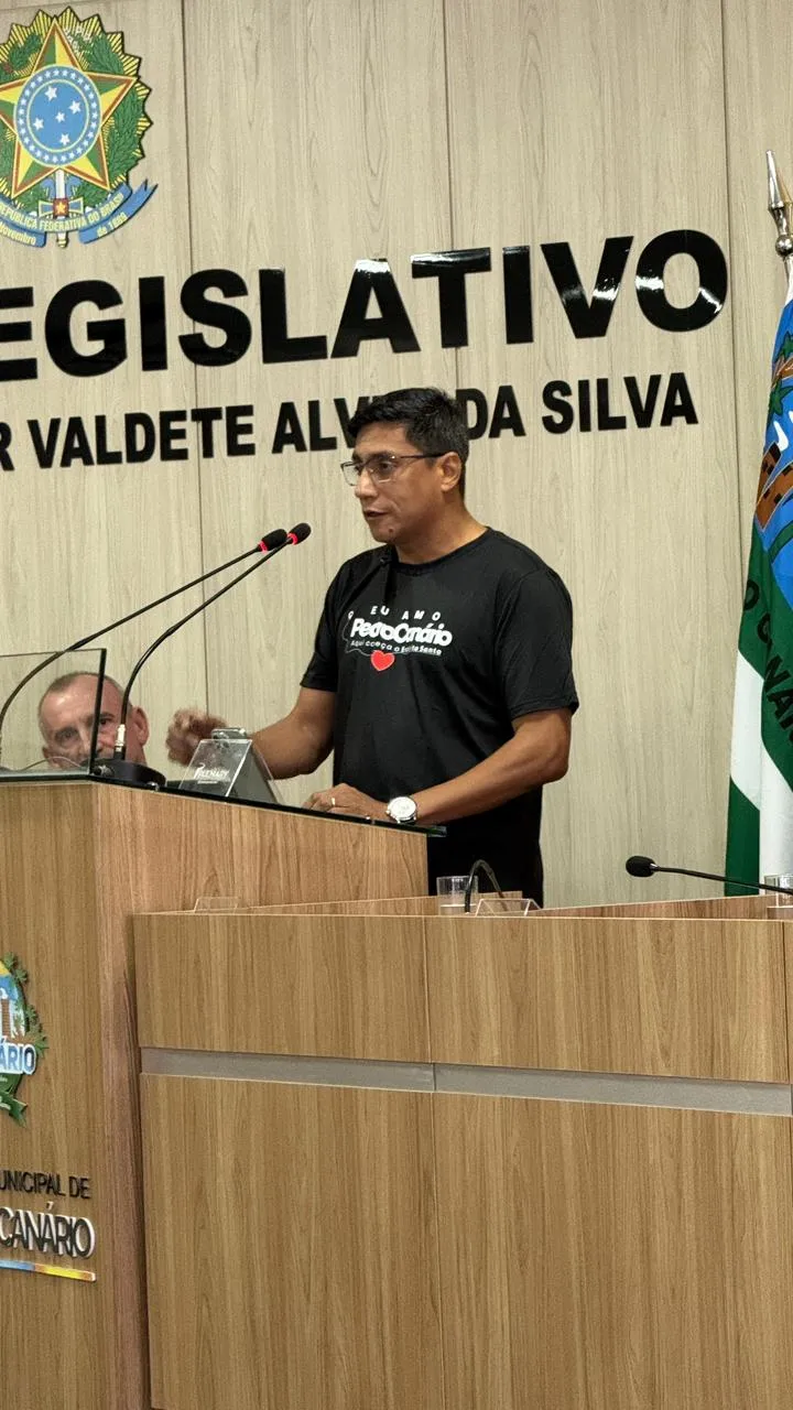 Prefeitura de Pedro Canário empossa mais de 70 servidores aprovados em concurso público Prefeitura de Pedro Canário empossa mais de 70 servidores aprovados em concurso público