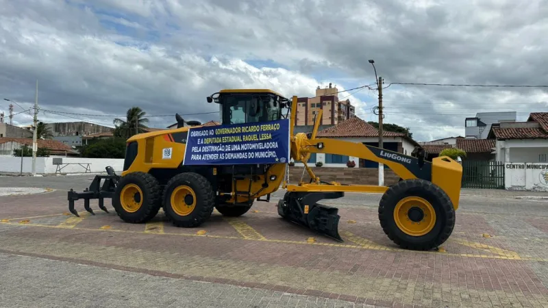 Conceição da Barra amplia frota de máquinas para reforçar infraestrutura urbana e apoio ao campo Conceição da Barra amplia frota de máquinas para reforçar infraestrutura urbana e apoio ao campo