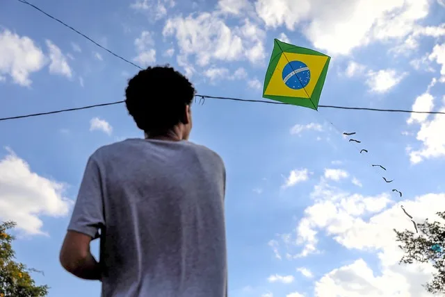 Férias escolares: Prefeitura de Pedro Canário reforça orientações para que crianças soltem pipa com segurança Férias escolares: Prefeitura de Pedro Canário reforça orientações para que crianças soltem pipa com segurança