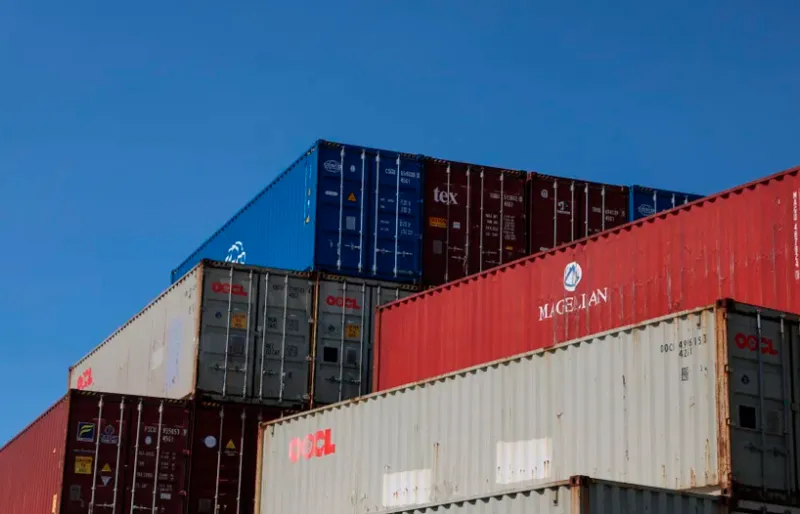 Trump oficializa tarifas de 50% sobre maioria dos produtos importados do Canadá Trump oficializa tarifas de 50% sobre maioria dos produtos importados do Canadá