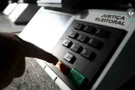 Cármen Lúcia pede que eleitor regularize título até 19 de maio