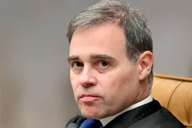Caso "Dark Horse" coloca André Mendonça no centro de disputa política entre Michelle e Flávio Bolsonaro