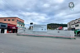 Praça João Corsino de Freitas passa por reforma em Ecoporanga